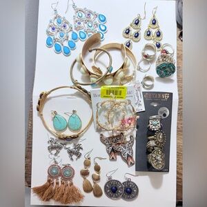 Turquoise colored jewelry Southwest earrings rings bracelets some nwt
